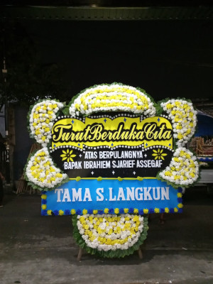 Papan Bunga Duka di Mutiara